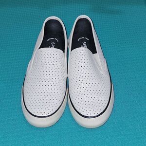 Sperry Pier Side White Perforated Leather Low Slip-On Memory Foam Shoes Size 7.5